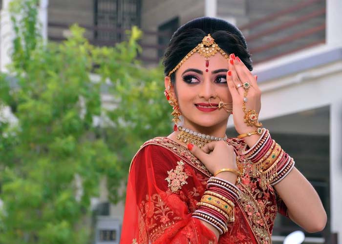 Make up in Gandhinagar